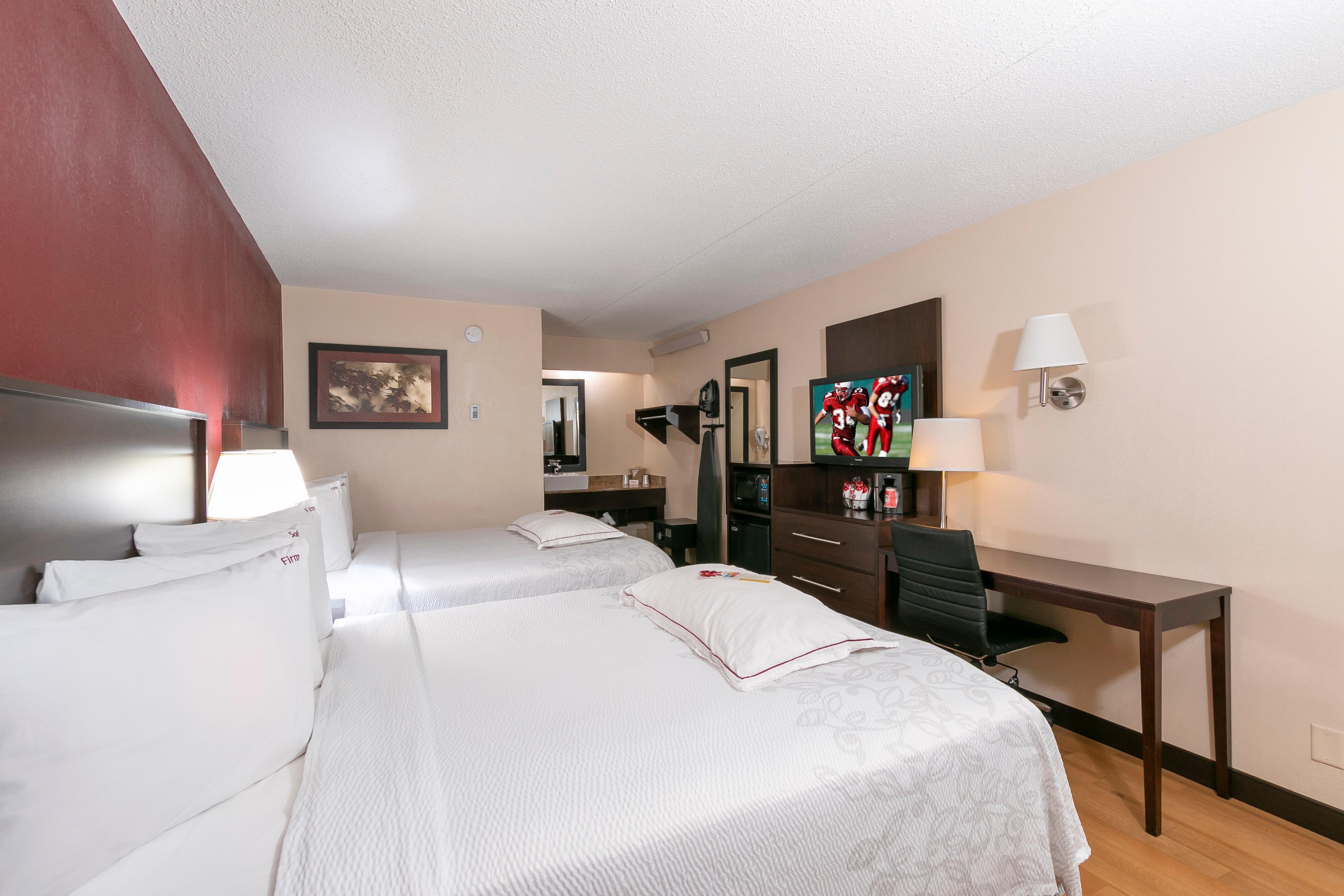 Red Roof Inn Plus+ West Springfield Bagian luar foto