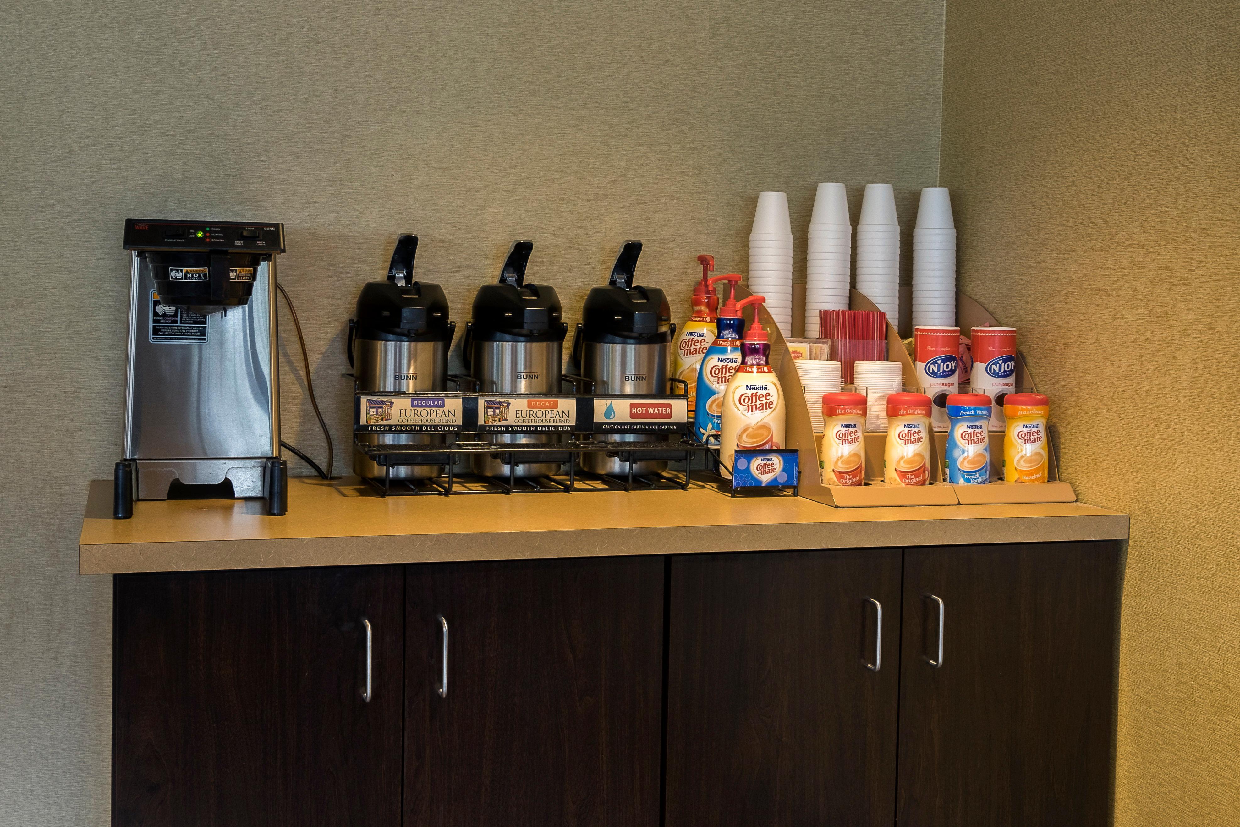 Red Roof Inn Plus+ West Springfield Bagian luar foto