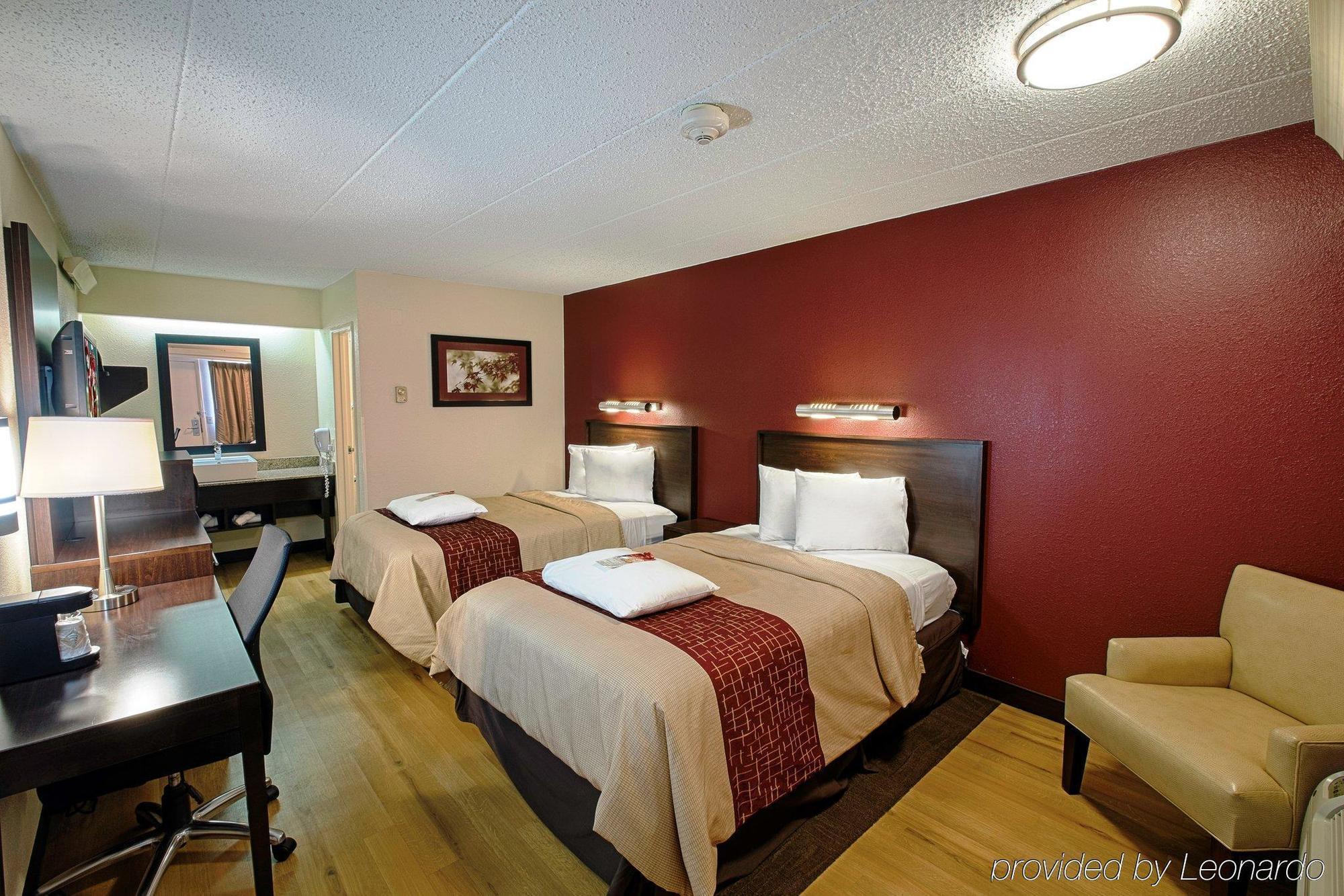 Red Roof Inn Plus+ West Springfield Bagian luar foto